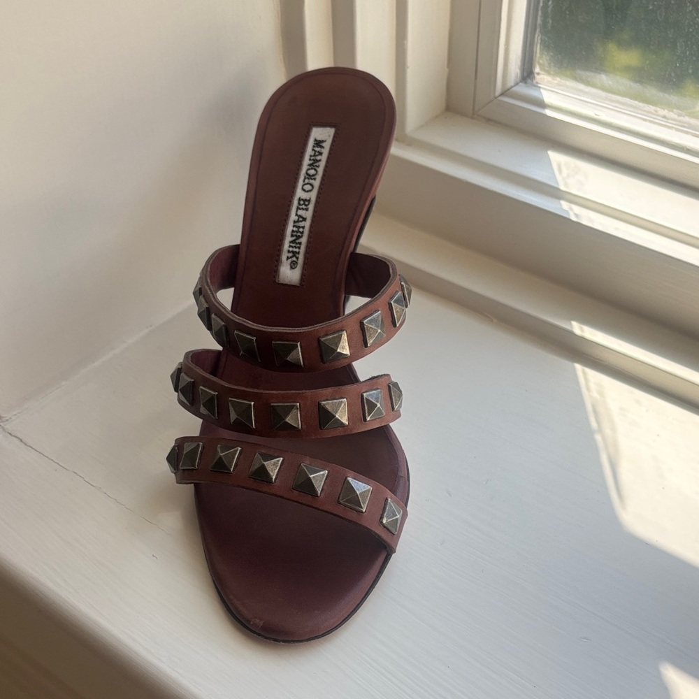 Brown Manolo sandals
